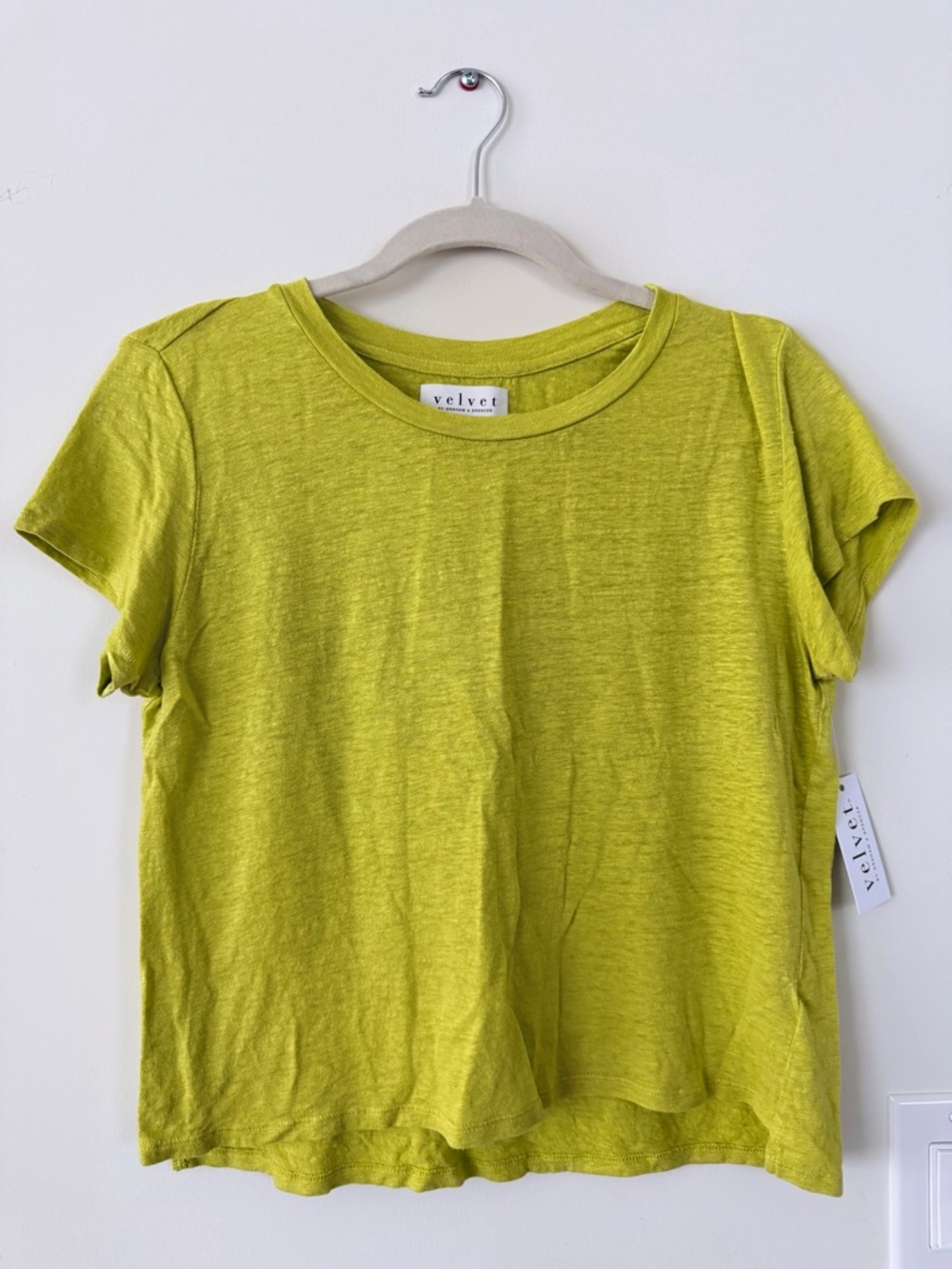 Velvet by Graham and Spencer Linen crew neck tee